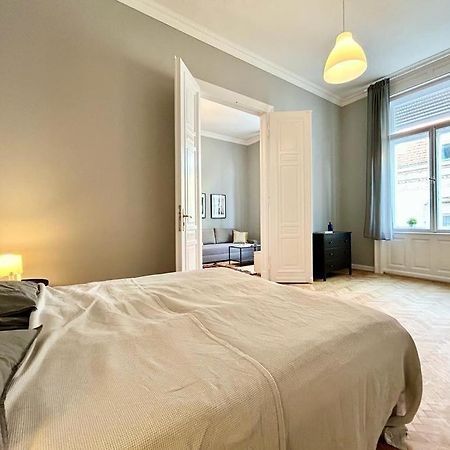 Gellert Danube Panorama Apartment Будапеща Екстериор снимка